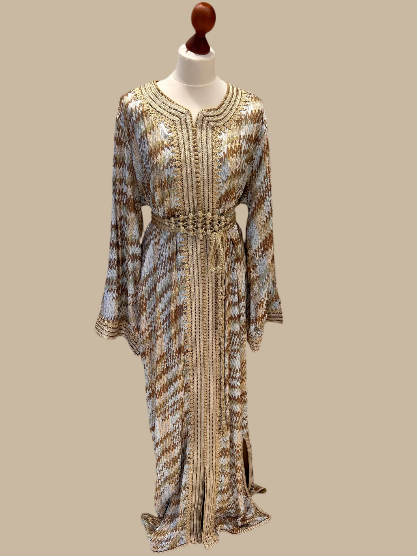 CAFTAN CARI